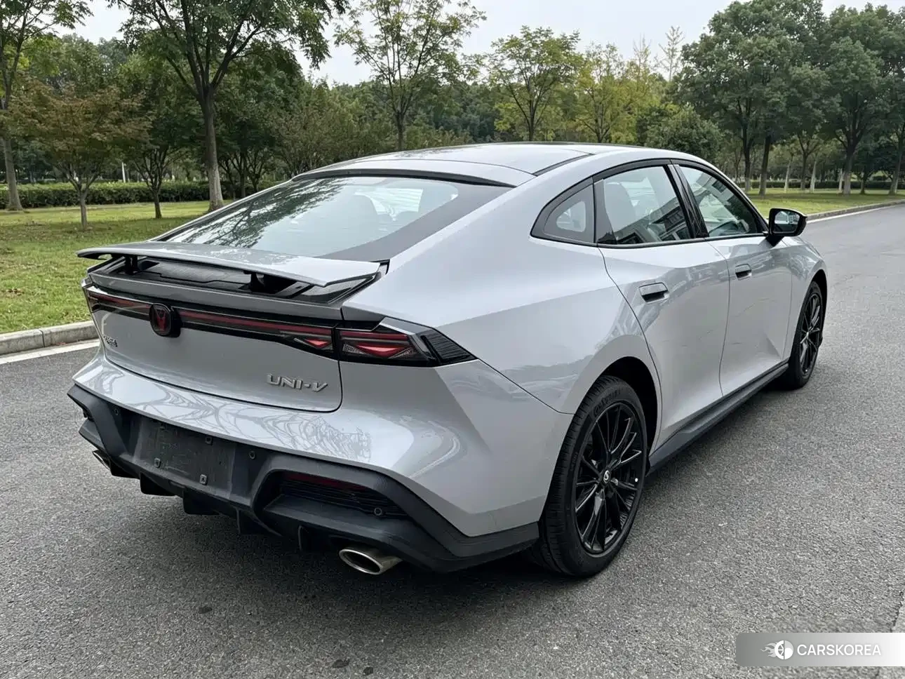 Chang'an Changan UNI-V 2025 Silver/gray из Китая, фото 6