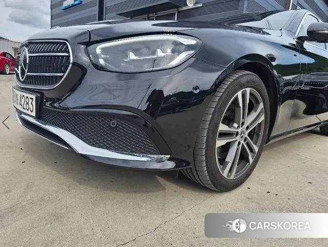 Mercedes-Benz E-Class W213 2023 Черный из Кореи, фото 6