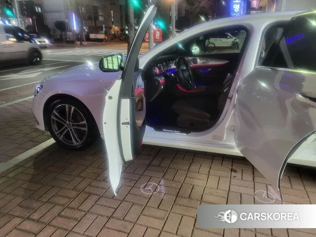 Mercedes-Benz E-Class W213 id 3573104 из Кореи 9