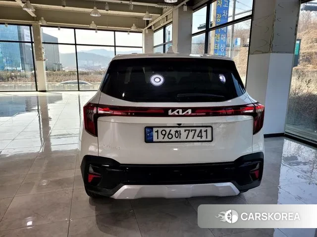 Kia The New Seltos 2024 Белый из Кореи, фото 4