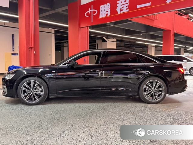 Audi A6L id 4207104 из Китая 10