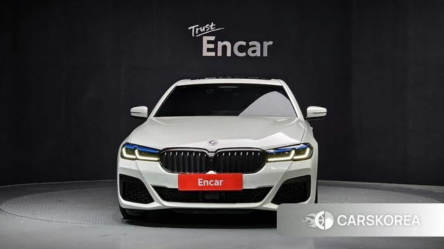 BMW 5 Series (G30) id 4395054 из Кореи 13