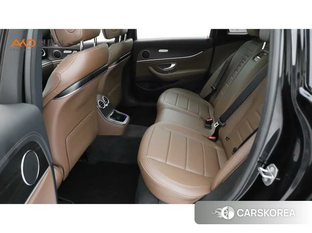 Mercedes-Benz E-class id 4240003 из Китая 3