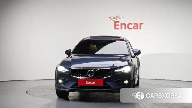 Volvo V60 Cross-Country 2nd Generation id 3582214 из Кореи 14