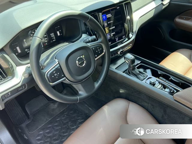 Volvo S60 2021 Белый из Китая, фото 6