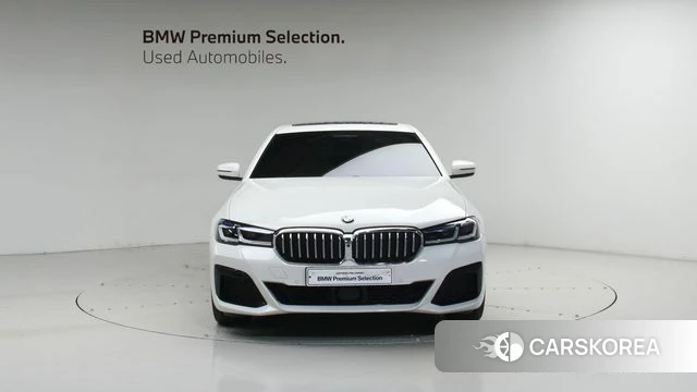 BMW 5 Series (G30) id 4494303 из Кореи 13
