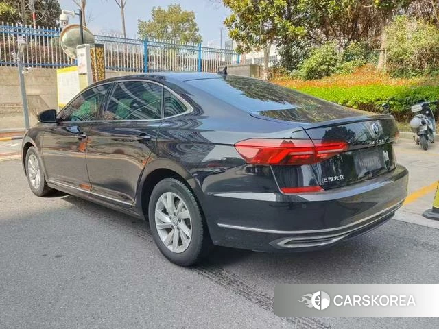 Volkswagen Passat 2021 Черный из Китая, фото 3