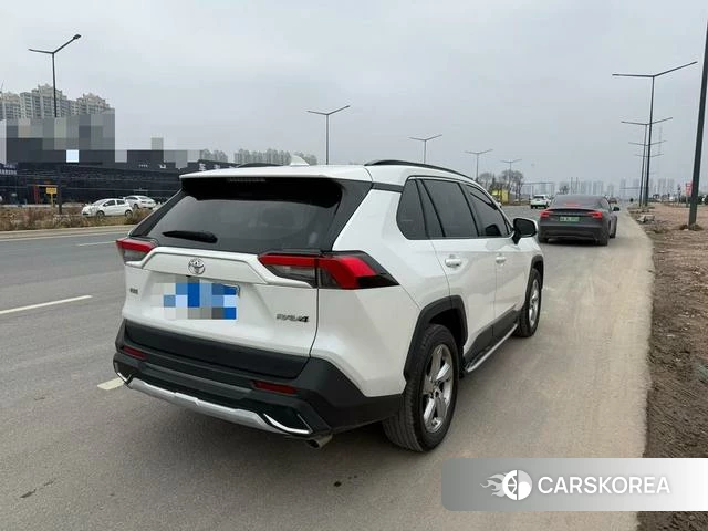 Toyota RAV4 Rongfang 2021 Белый из Китая, фото 3
