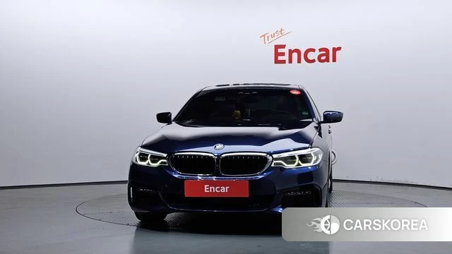 BMW 5 Series (G30) id 4508052 из Кореи 13