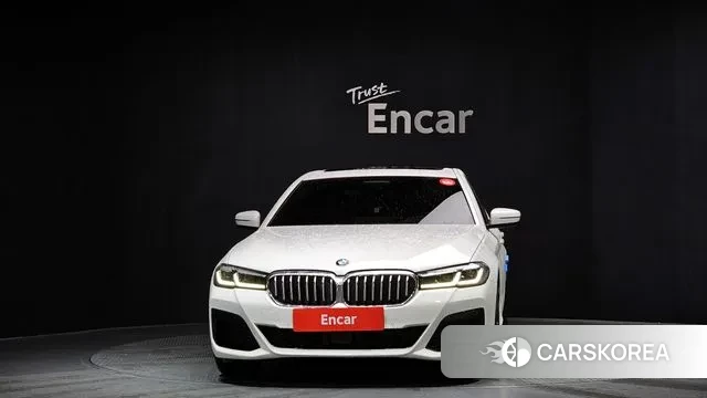 BMW 5 Series (G30) id 3508135 из Кореи 13