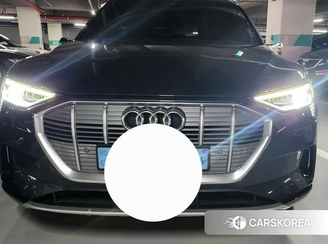 Audi e-Tron 2020 Серый из Кореи, фото 5