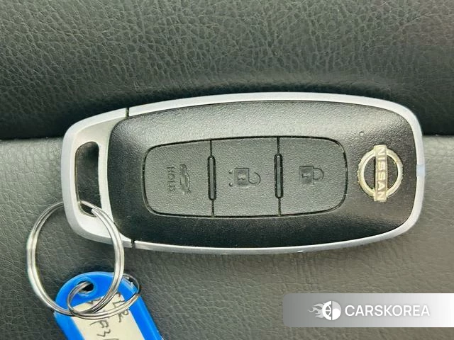 Nissan Xuan Yi id 4261301 из Китая 19