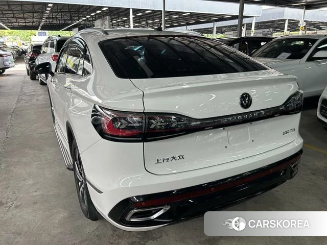 Volkswagen Tiguan X 2022 Белый из Китая, фото 3