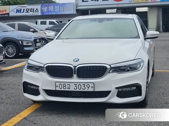 BMW 5 Series (G30) id 3034397 из Кореи 13