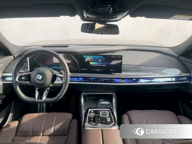 BMW 7 series 2024 Черный из Китая, фото 3