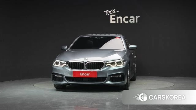 BMW 5 Series (G30) id 4397969 из Кореи 13