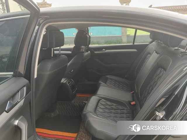 Volkswagen Magotan PHEV 2021 Черный из Китая, фото 3