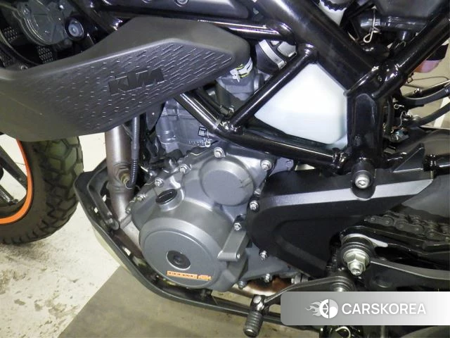 Engine photo