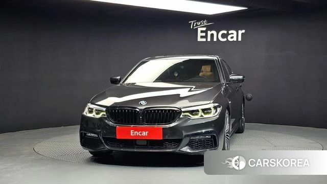 BMW 5 Series (G30) id 3845120 из Кореи 13