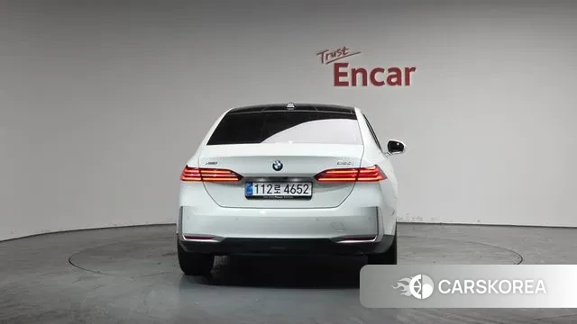 BMW 5 Series (G60) id 3745020 из Кореи 13