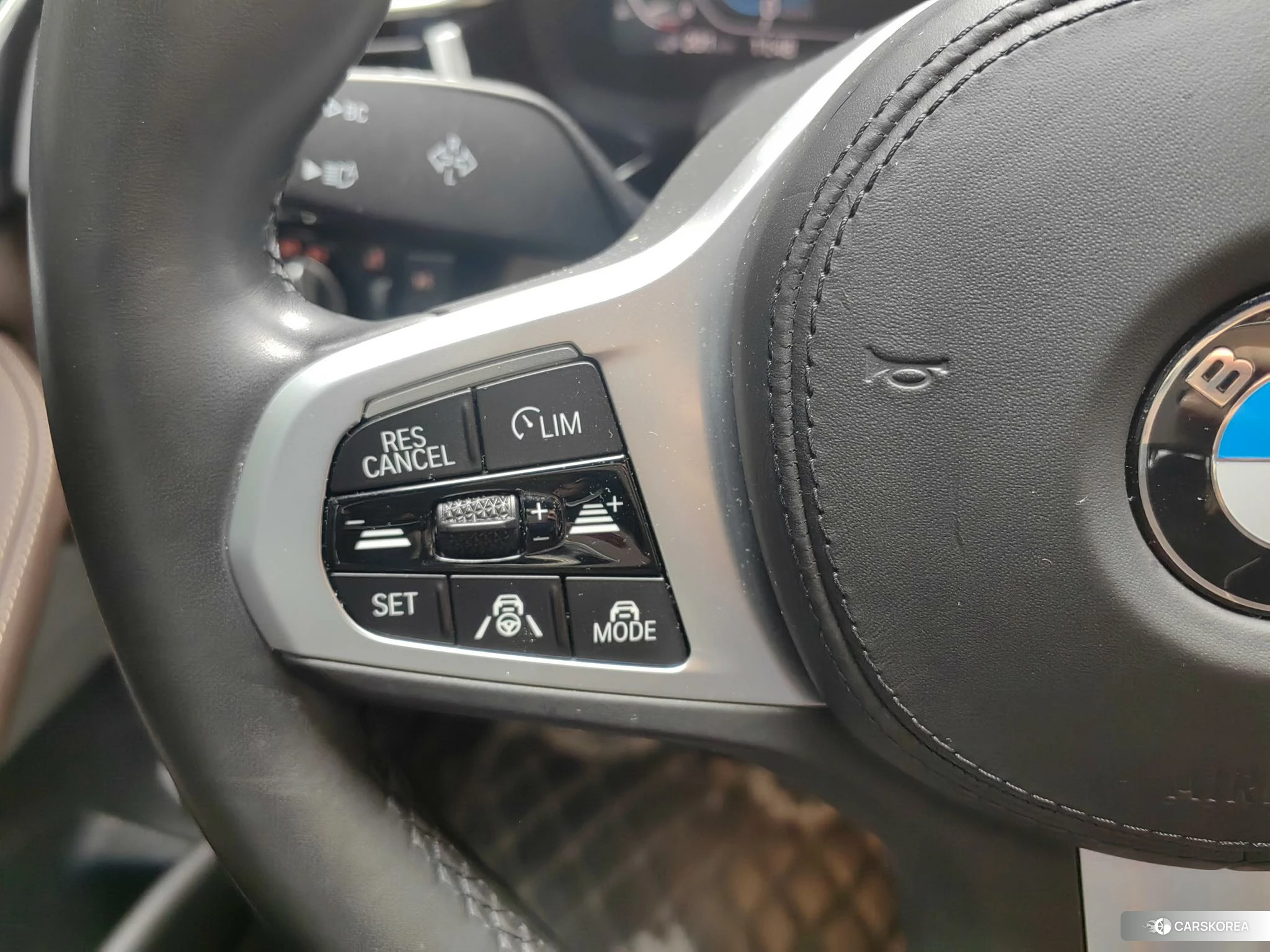 BMW 5 series PHEV id 4510713 из Китая 10