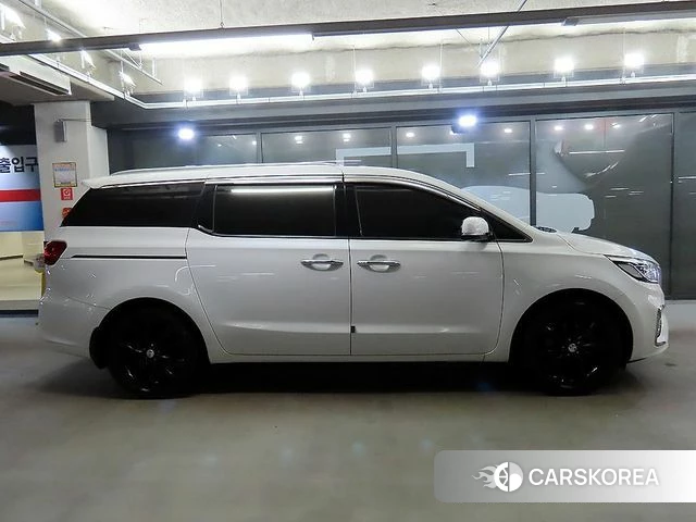 Kia The New Carnival id 3917066 из Кореи 13