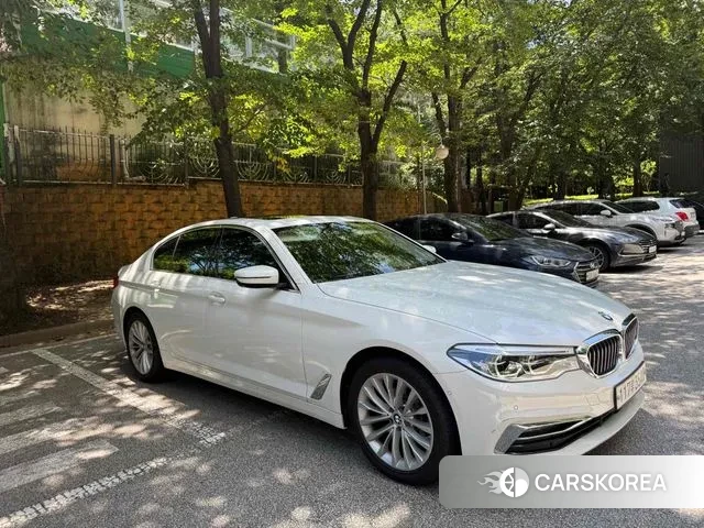 BMW 5 Series (G30) id 2990876 из Кореи 7