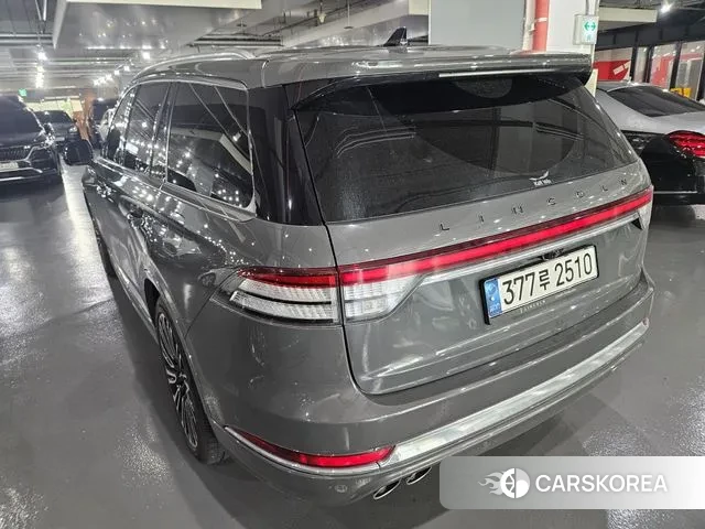 Lincoln Aviator 2nd generation 2021 Серый из Кореи, фото 3