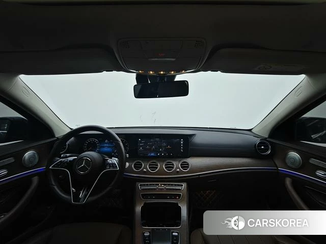 Mercedes-Benz E-class 2023 Черный из Китая, фото 3