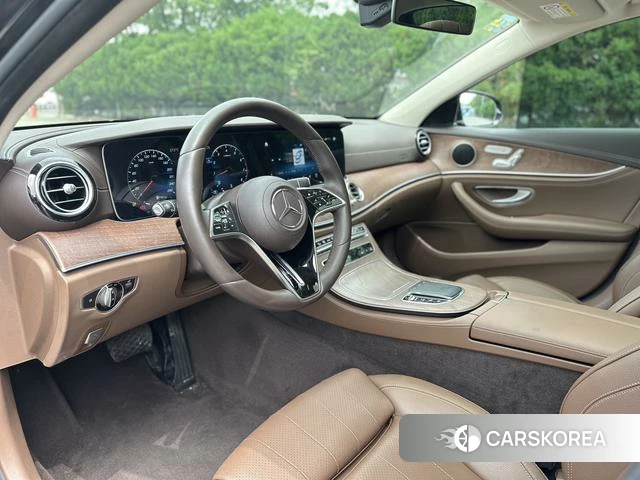 Mercedes-Benz E-class id 4393247 из Китая 23