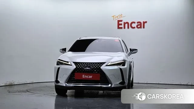 Lexus UX250h id 3013682 из Кореи 13