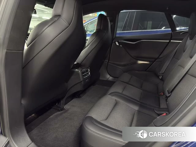 Tesla Model S id 3869502 из Китая 12