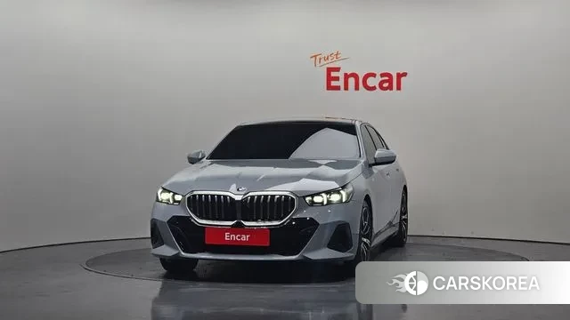 BMW 5 Series (G60) id 3769581 из Кореи 13