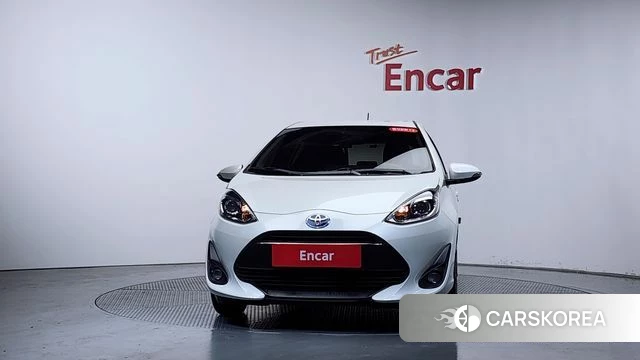 Toyota Prius C id 4285555 из Кореи 23