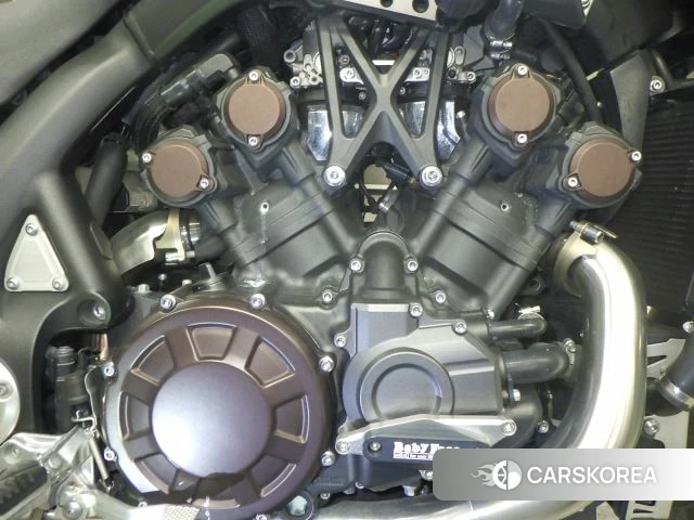 Engine photo