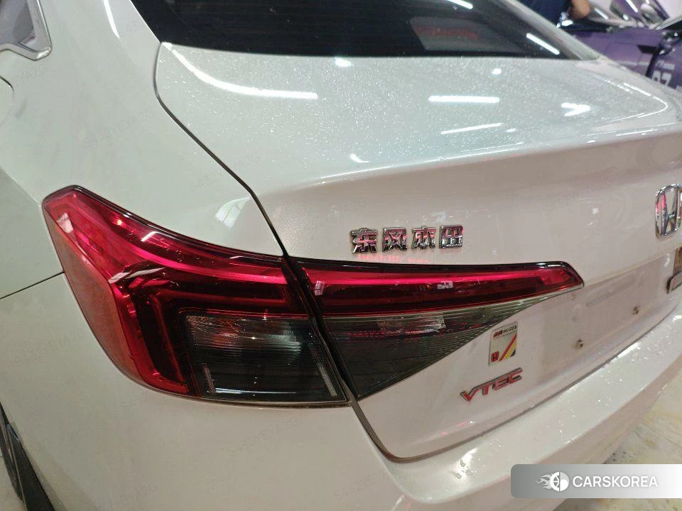 Honda Civic id 4513611 из Китая 9