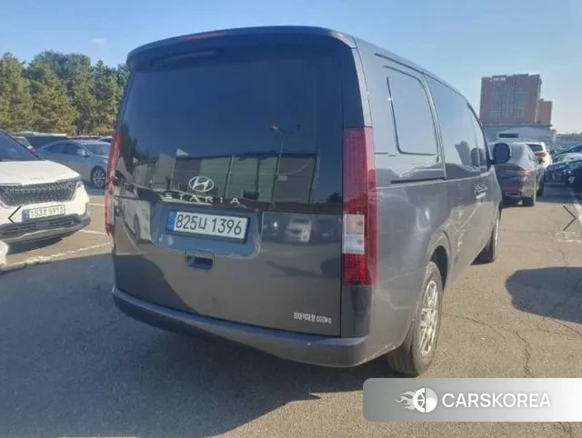 Hyundai Staria 2022 Серый из Кореи, фото 3