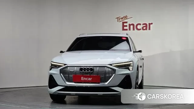 Audi e-Tron id 3686010 из Кореи 13