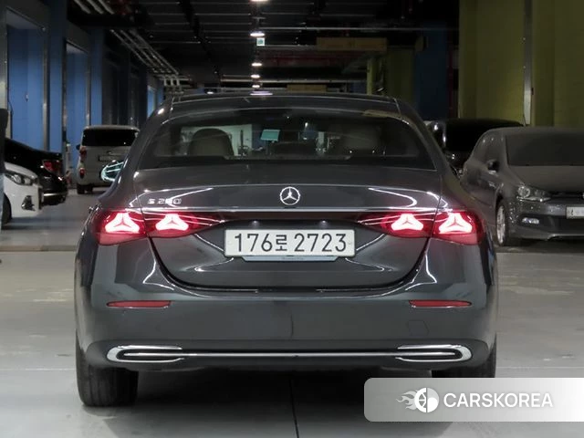 Mercedes-Benz E-Class W214 id 4539884 из Кореи 13