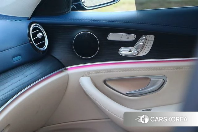 Mercedes-Benz E-class PHEV id 4300440 из Китая 17
