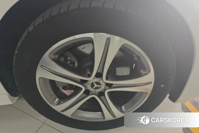 Mercedes-Benz Class C id 4289995 из Китая 10
