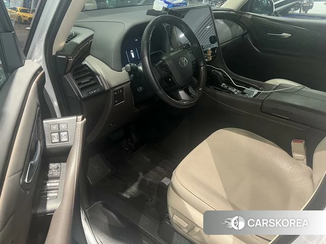 Toyota Elfa id 4277815 из Китая 7