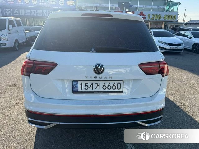 Volkswagen Tiguan second Generation 2022 Белый из Кореи, фото 5