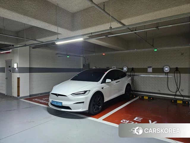 Tesla Model X id 4613148 из Кореи 13