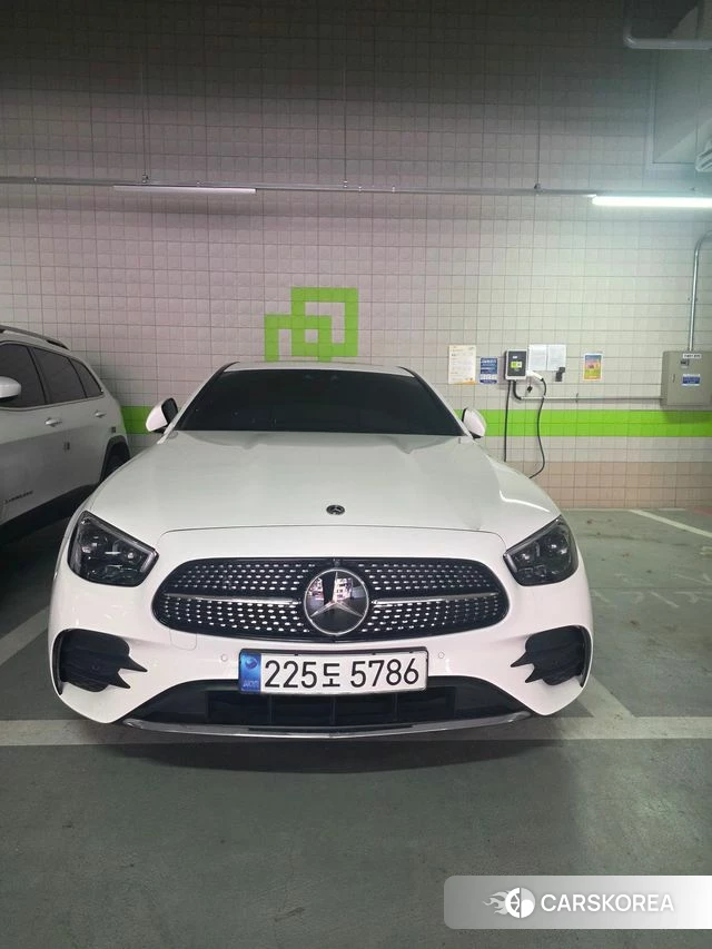 Mercedes-Benz E-Class W213 2023 Белый из Кореи, фото 5