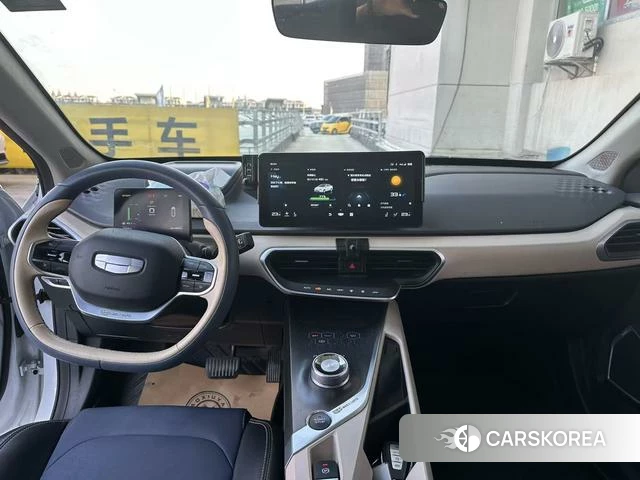Geely Geometry A 2023 Белый из Китая, фото 3