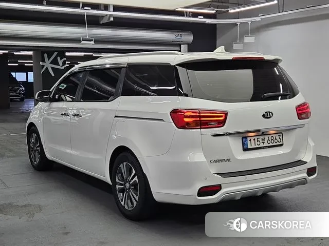 Kia The New Carnival id 3041944 из Кореи 13