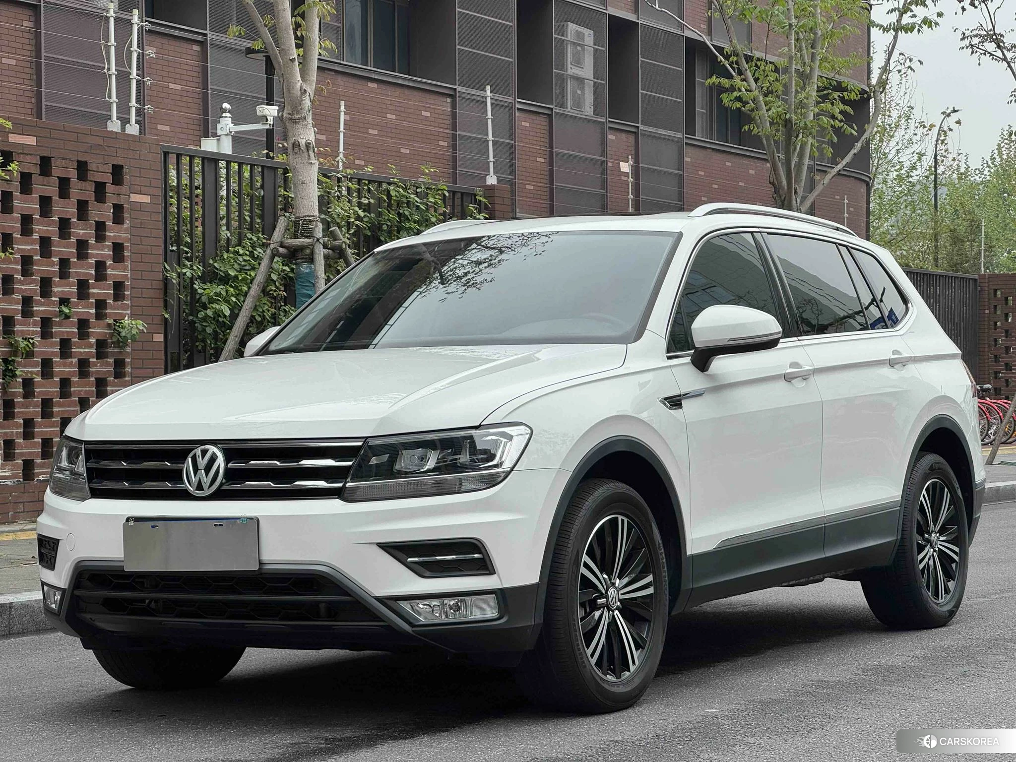 Volkswagen Tiguan L id 4467436 из Китая 7