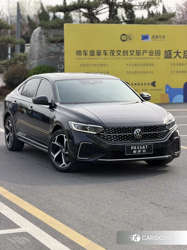 Volkswagen Passat 2025 Черный из Китая, фото 4