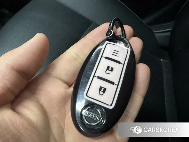 Nissan TIIDA id 4208688 из Китая 13